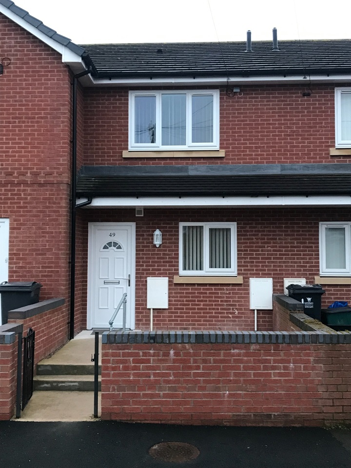 Ponciau, Wrexham 2 Bed Terraced House, Johnson Street, LL14 To Rent