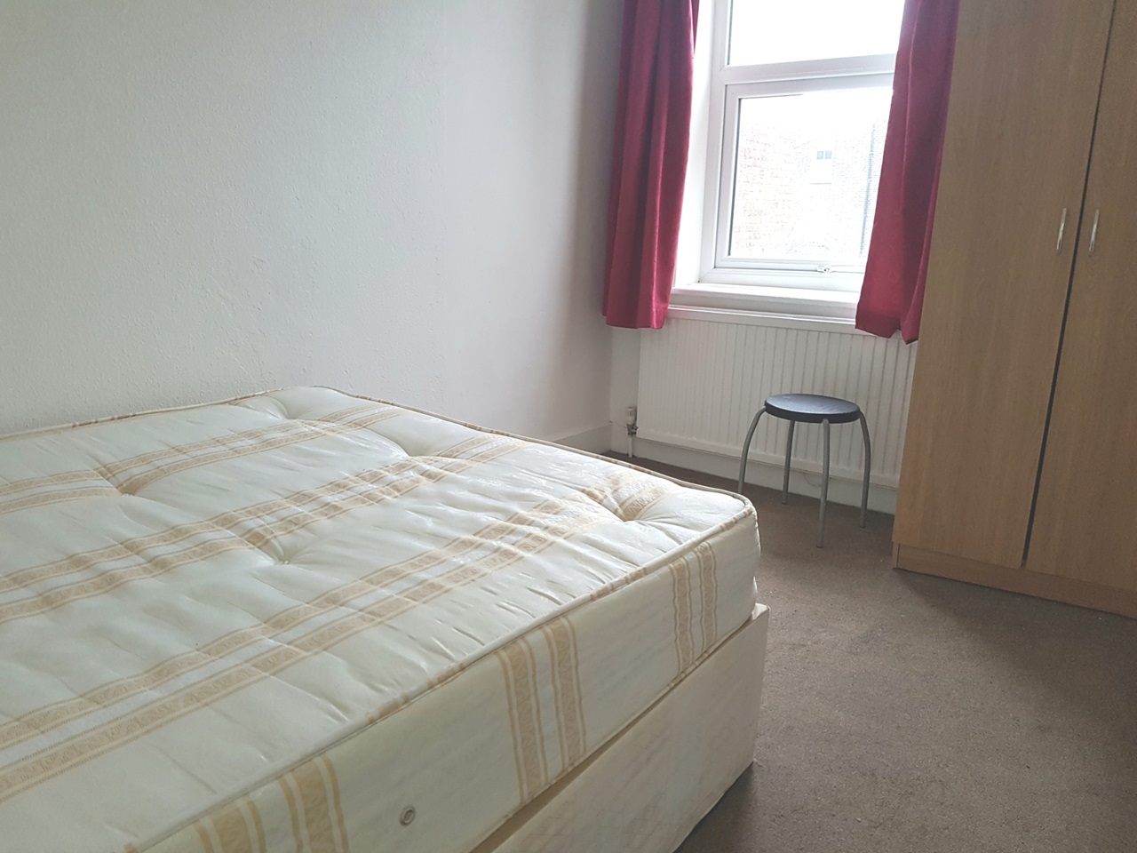 Turnpike Lane 2 Bed Flat, Carlingford Road, N15 To Rent Now for £