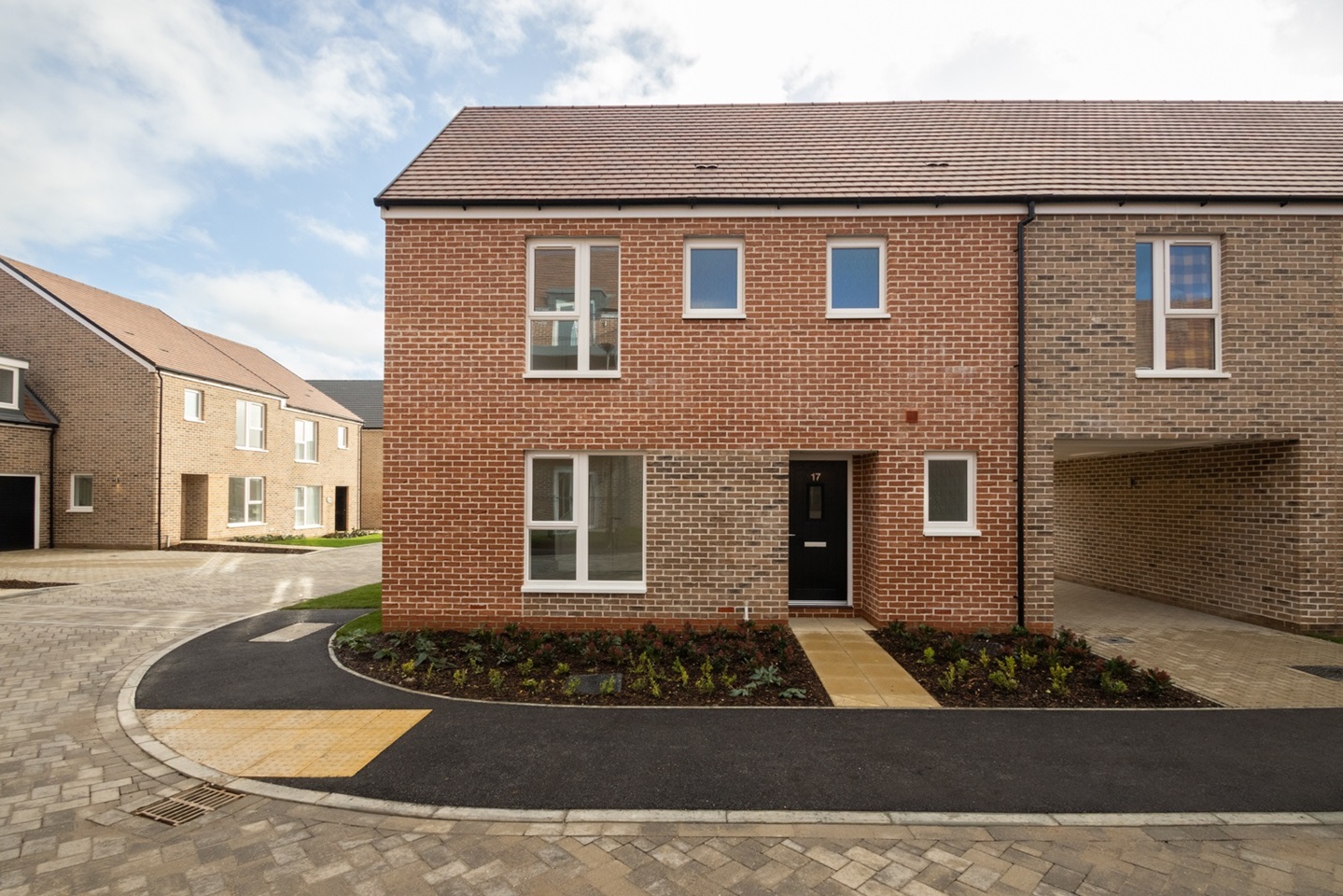 Chichester 2 Bed Terraced House, Anna Sewell Way, PO19 To Rent Now