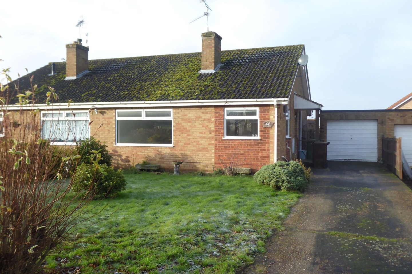 Downham Market 2 Bed Bungalow, Willow Road, PE38 To Rent Now for £