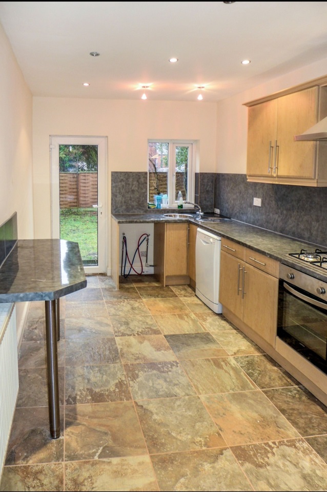 Bolton 3 Bed SemiDetached House, Lonsdale Rd, BL1 To Rent Now for