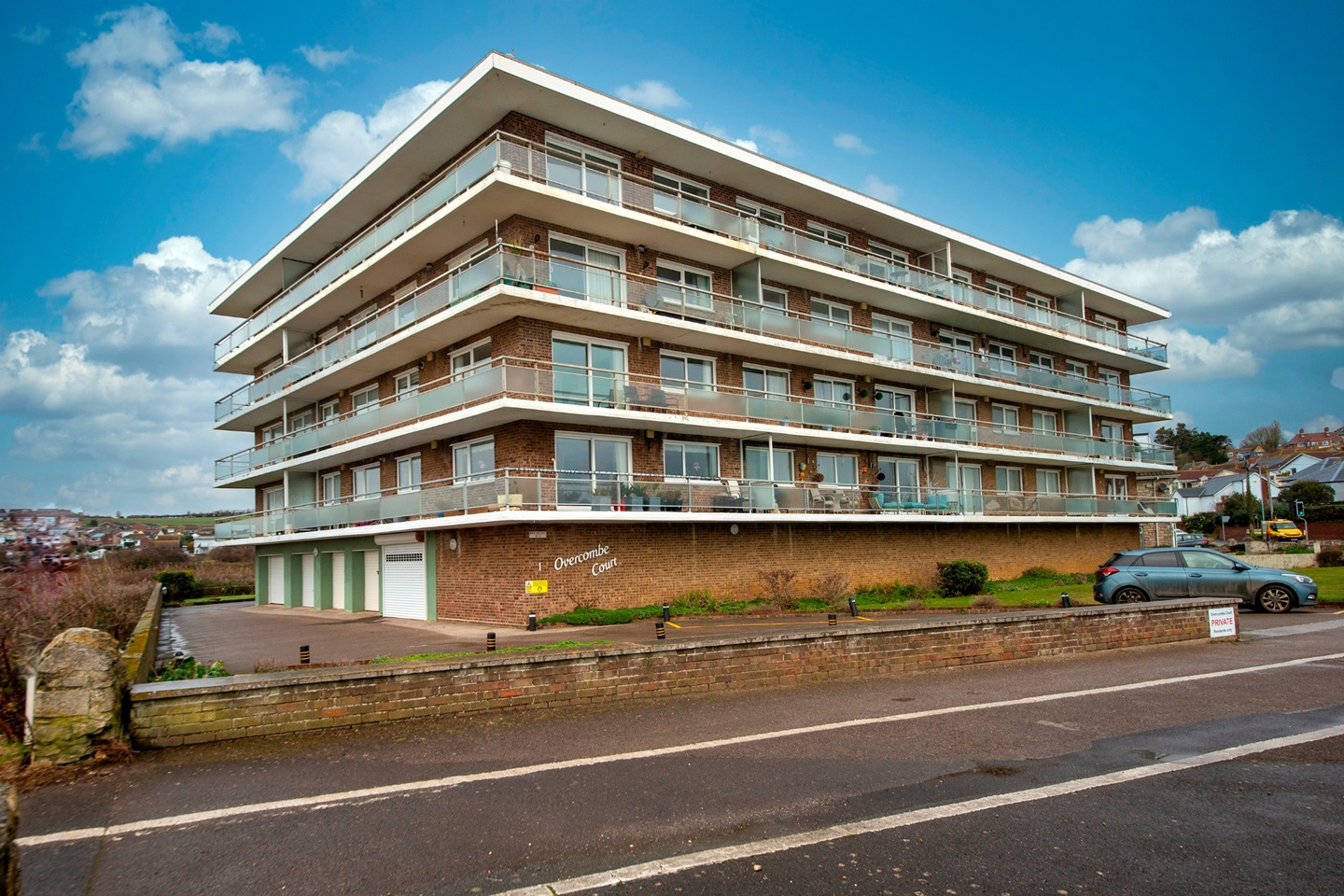 Weymouth 2 Bed Flat, Court, DT3 To Rent Now for £950.00 p/m