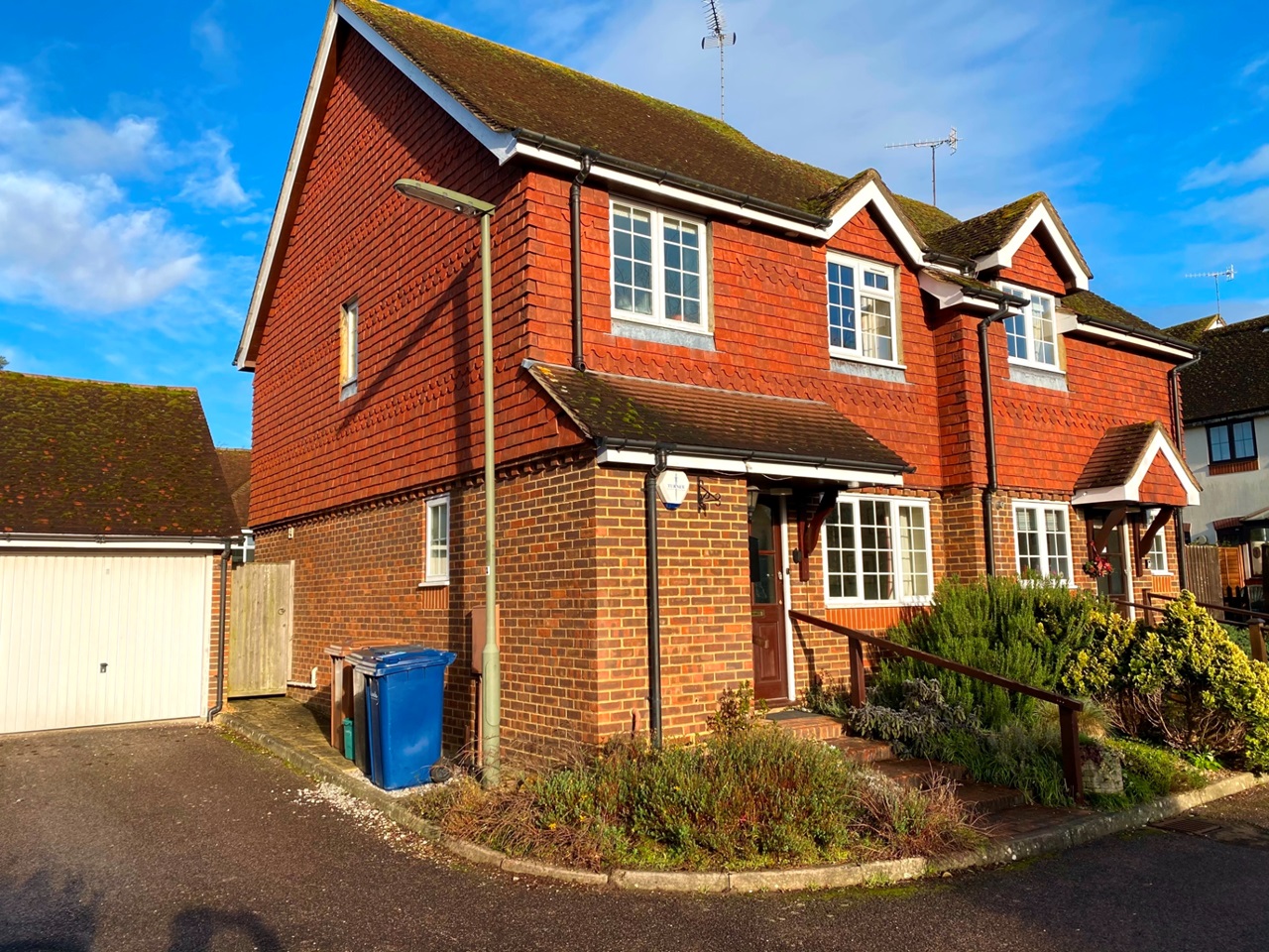 Cranleigh 3 Bed SemiDetached House, Little Manor Gardens, GU6 To