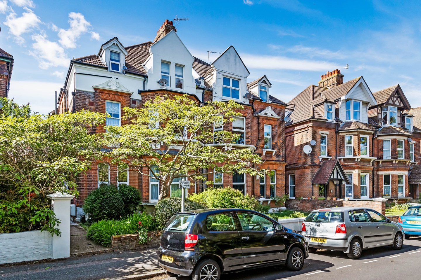 Folkestone 2 Bed Flat, Kingsnorth Gardens, CT20 To Rent Now for £